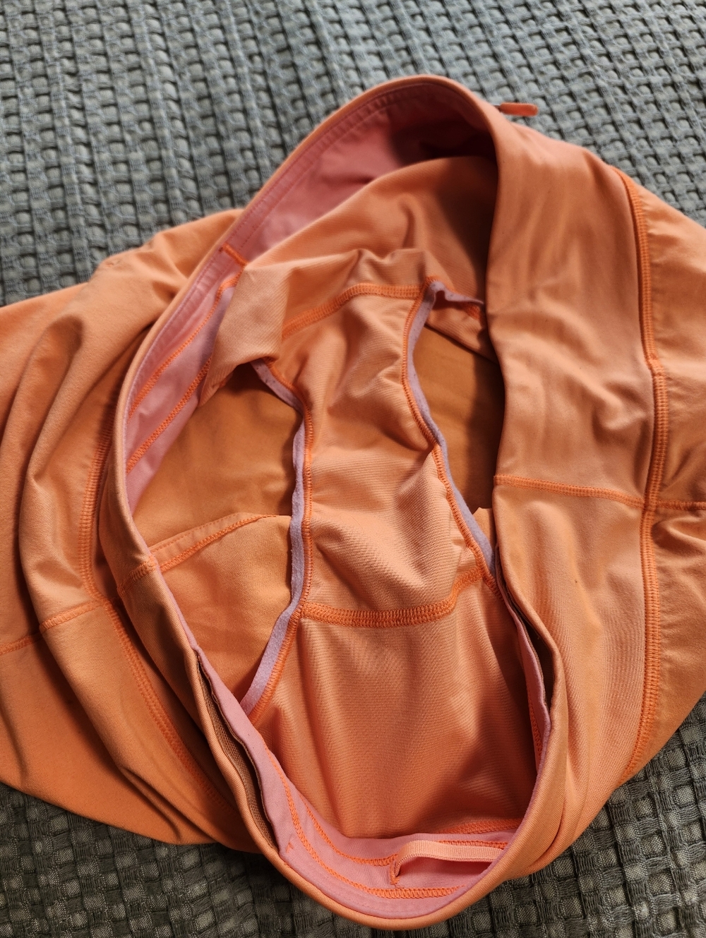 LULULEMON SPEED UP LOW RISE SHORT 2.5” SIZE 8" ORANGE COLOR - Picture 14 of 16